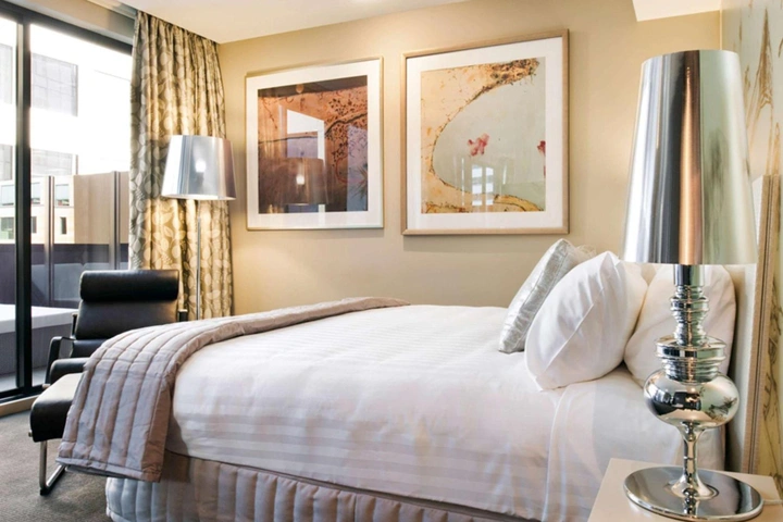 Oaks St Kilda Road Hotel | 4 Night Stay