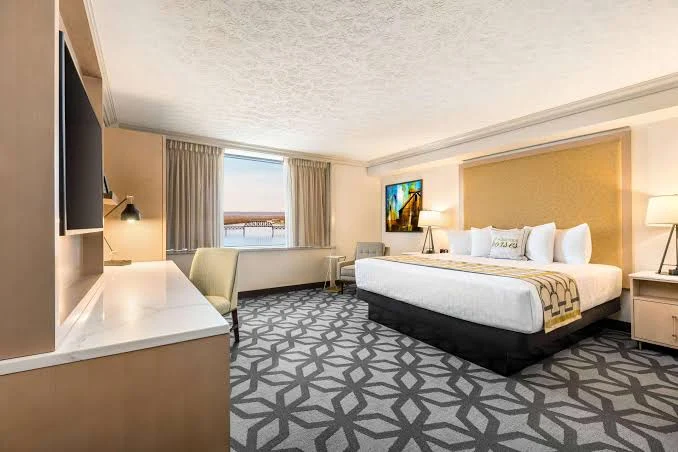 Galt House Hotel Trademark Collection by Wyndham - East Tower