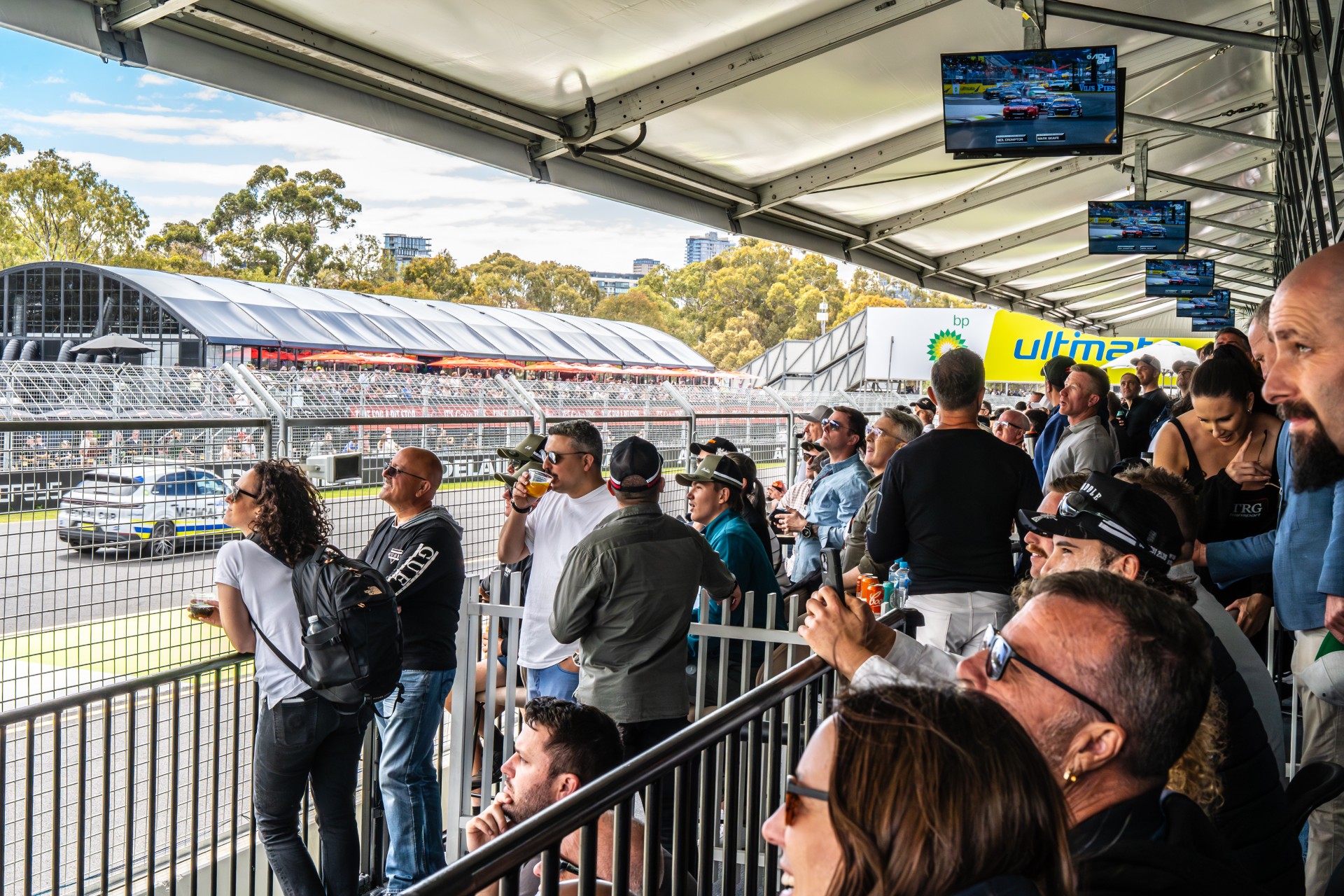 4-Day RAA Lounge (Pit Exit Suite) Inclusion