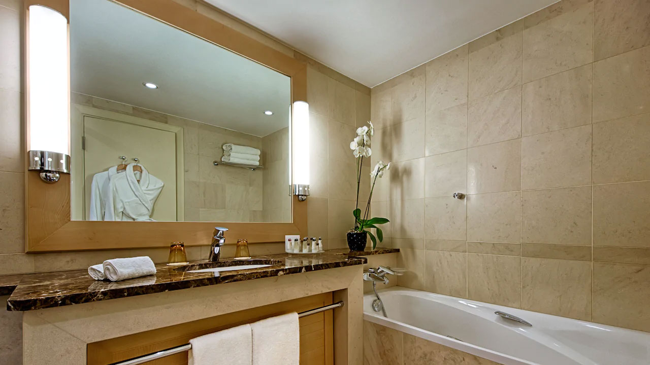 image.ImageCaption